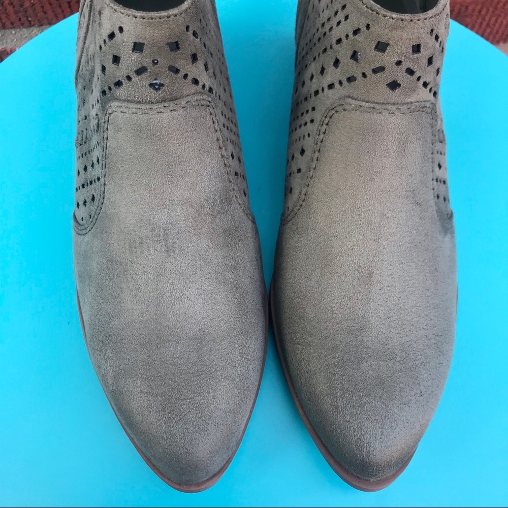 NEW Olive Cut Out Ankle Booties with Back Zipper - Picture 4 of 5
